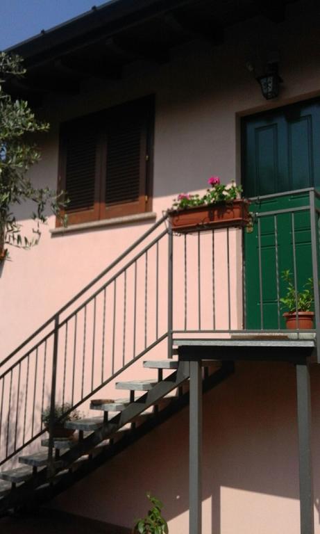 Ferienwohnung Apartment Laveno-Mombello Dış mekan fotoğraf